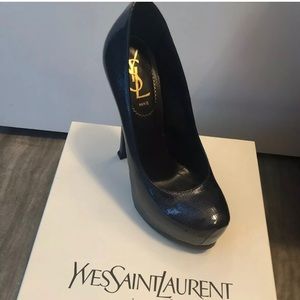 Ysl 6.5 closed toe navy blue pumps